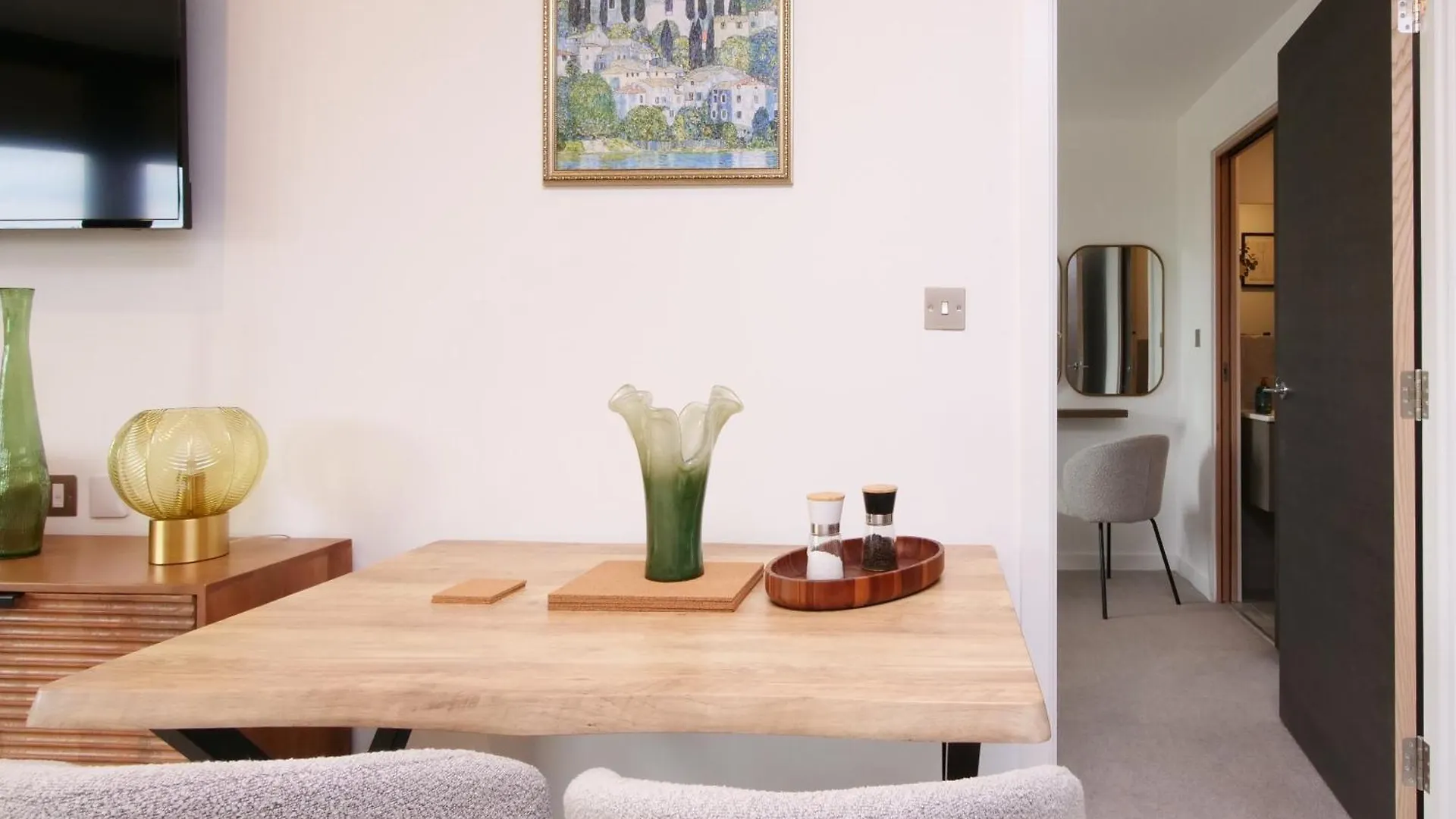 Apartment 41 With Free Secure Parking York
